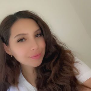 Meet your Posher, Esmeralda